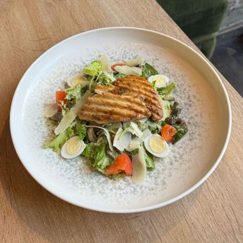 Салат з курячою грудинкою (300 г)