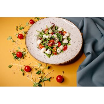 Салат коктейль з моцареллою (260 г)