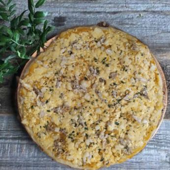 З куркою і ананасами велика (450 г)