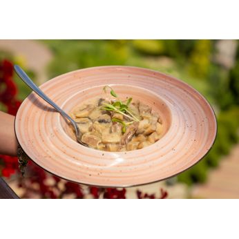 Язик тушкований з грибами (100/100 г)