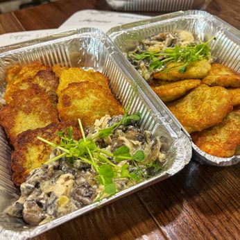 Деруни з грибами та куркою (250/100 г)