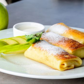 Млинці з яблуками (500 г)