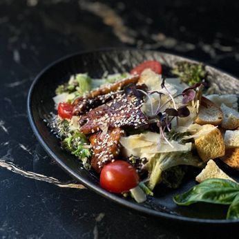 Цезар з куркою теріякі (250 г)