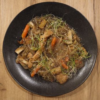 Фунчоза з куркою (435 г)