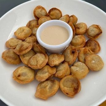 Пельмені фрі з авторським соусом (200 г)