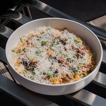 Mac and cheese з копченою яловичиною