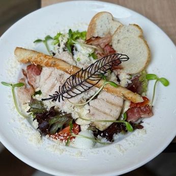 Салат Цезар з куркою (240 г)