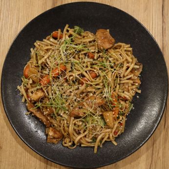 Удон з куркою (435 г)