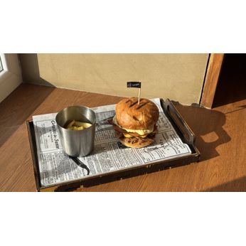 Бургер з рваною свининою