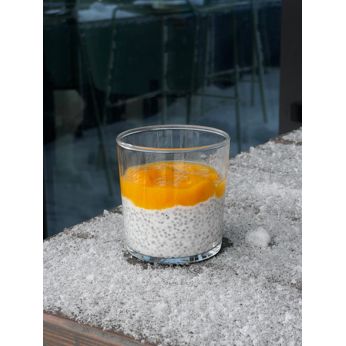 Кокосовий чіа пудинг з манговим кюлі