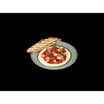 Печені перці з крем-фетою та соусом з копченої скумбрії