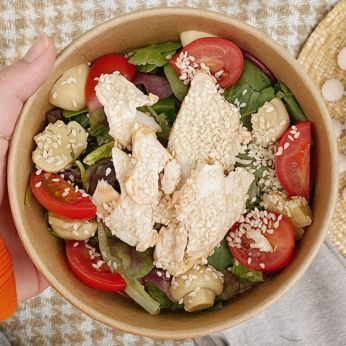 Салат з куркою та грибами (150 г)