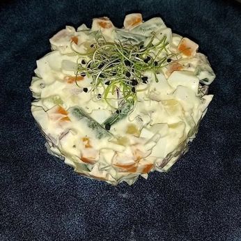 Салат Олів'є (240 г)
