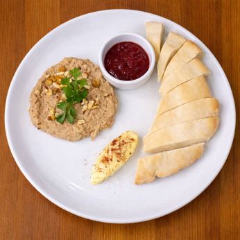 Печінковий паштет з ягідним соусом