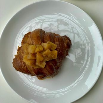 Круасан яблучний (150 г)