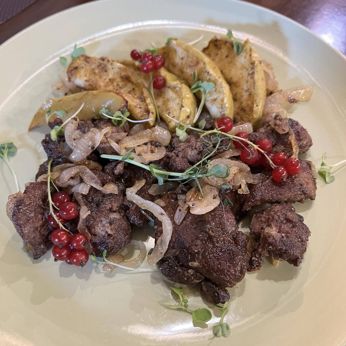 Печінка куряча з яблуками